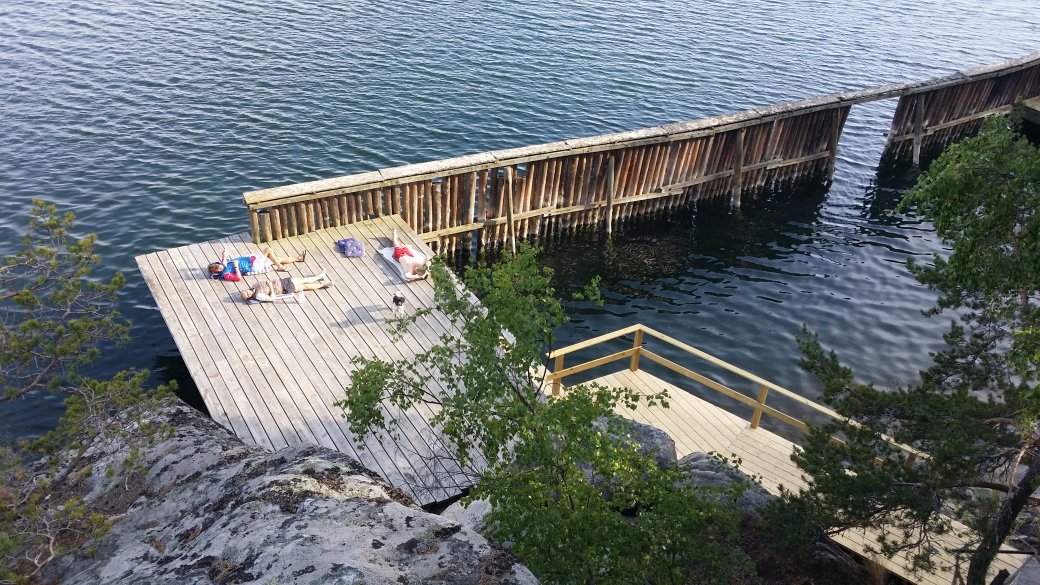 Relax with the sea at your front door